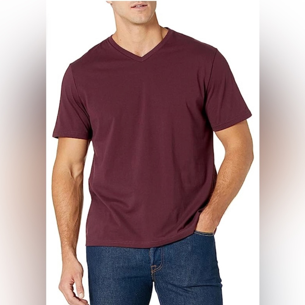 Goodfellow & Co Burgundy, V-neck Men’s T-shirt size M